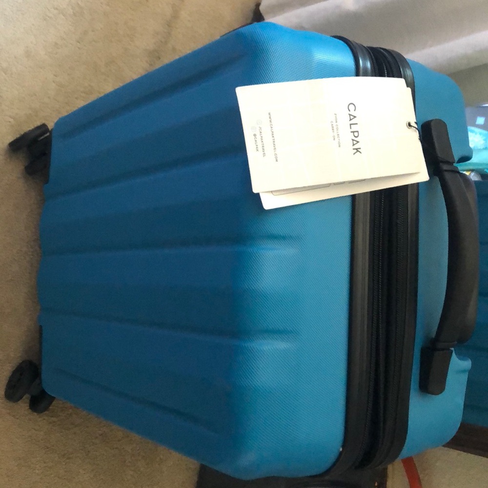 CALPACK Luggage- Zyon Collection Carry-on